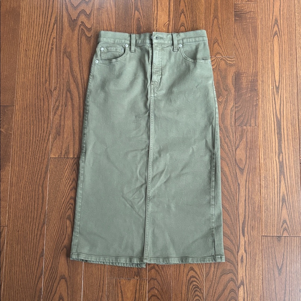 NWT Banana Republic Denim Pencil Skirt - Olive Green - Picture 2 of 9